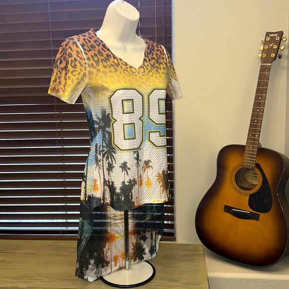 California Print Hallowed Jersey T Shirt - Picture 3 of 3